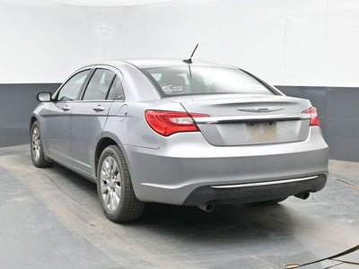 2013 Chrysler 200 LX