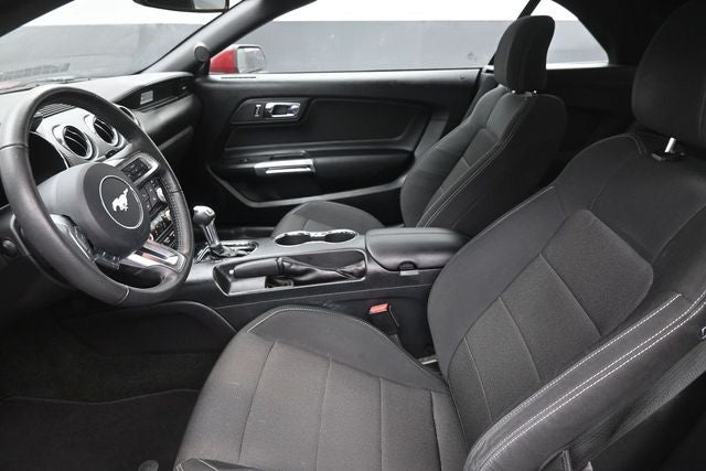 2017 Ford Mustang V6
