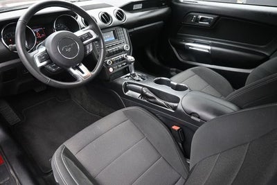 2017 Ford Mustang V6