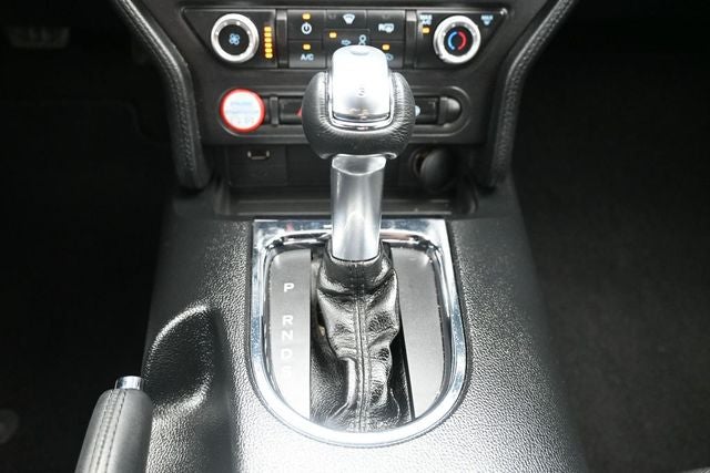 2017 Ford Mustang V6