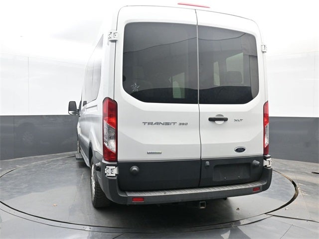 2016 Ford Transit Wagon XLT