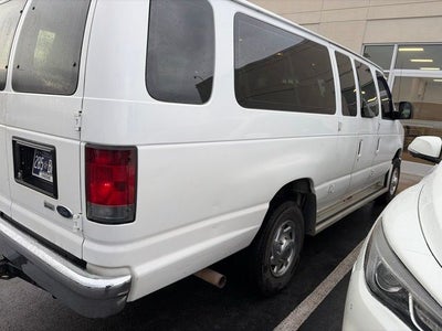 2011 Ford E-Series Wagon XLT