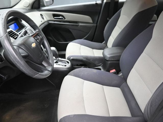 2013 Chevrolet Cruze LS