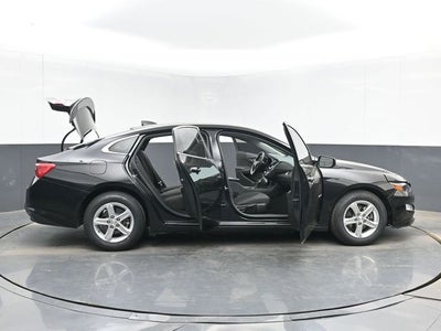 2022 Chevrolet Malibu LS 1LS