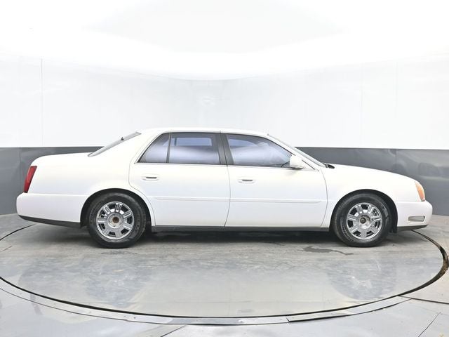 2004 Cadillac DeVille Base