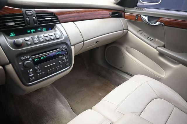 2004 Cadillac DeVille Base