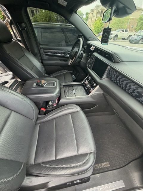 2023 GMC Yukon Denali Denali