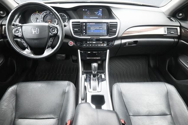 2017 Honda Accord EX-L w/Navigation and Honda Sensing