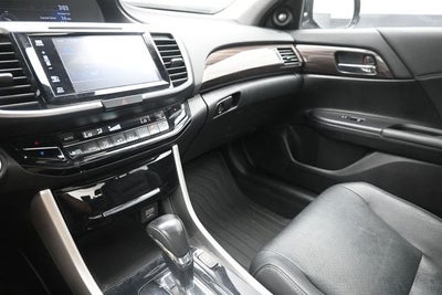 2017 Honda Accord EX-L w/Navigation and Honda Sensing