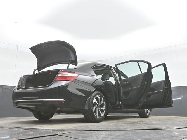 2017 Honda Accord EX-L w/Navigation and Honda Sensing