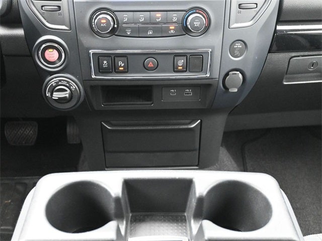 2024 Nissan Titan SV