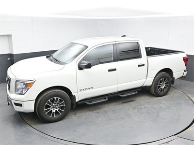 2024 Nissan Titan SV