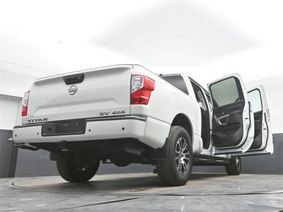 2024 Nissan Titan SV