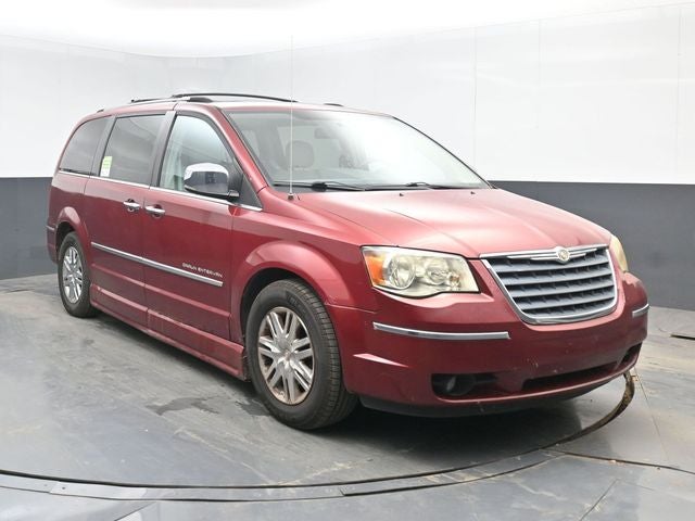 2010 Chrysler Town &amp; Country Limited