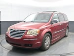 2010 Chrysler Town & Country Limited