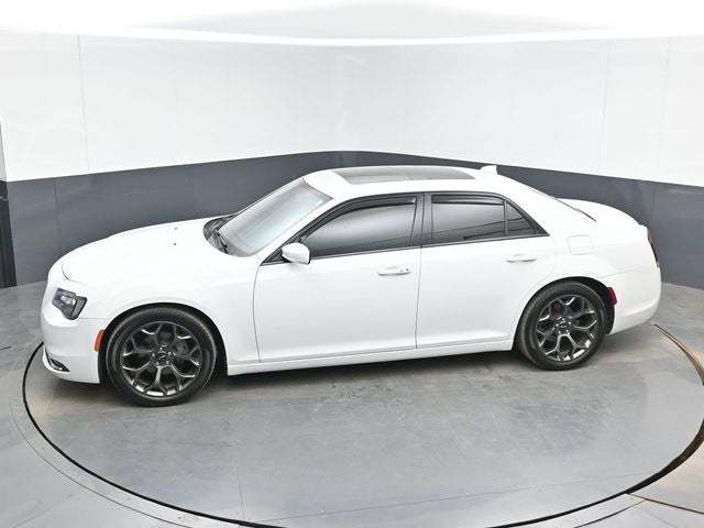 2016 Chrysler 300 S