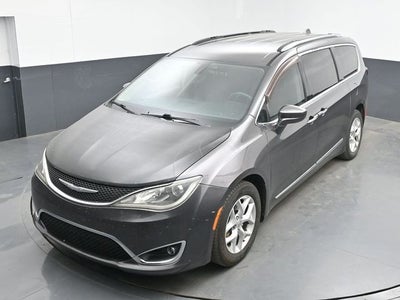 2017 Chrysler Pacifica Touring L Plus