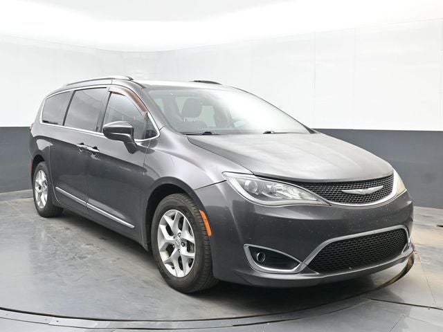 2017 Chrysler Pacifica Touring L Plus