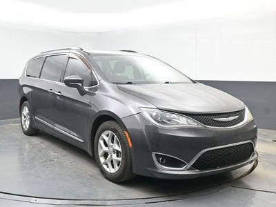 2017 Chrysler Pacifica Touring L Plus