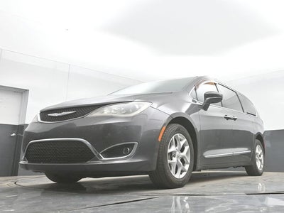 2017 Chrysler Pacifica Touring L Plus