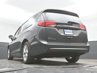 2017 Chrysler Pacifica Touring L Plus