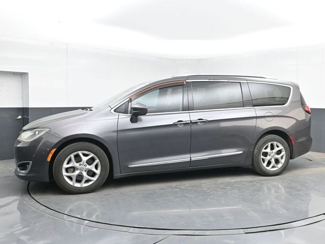 2017 Chrysler Pacifica Touring L Plus