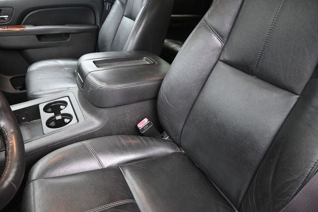 2013 Chevrolet Black Diamond Avalanche LT