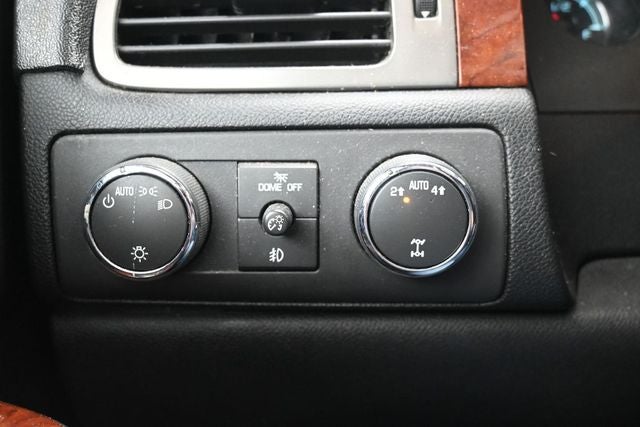2013 Chevrolet Black Diamond Avalanche LT
