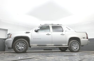 2013 Chevrolet Black Diamond Avalanche LT