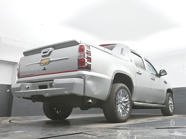 2013 Chevrolet Black Diamond Avalanche LT