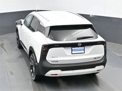 2025 Nissan Kicks SR