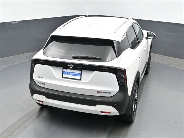 2025 Nissan Kicks SR
