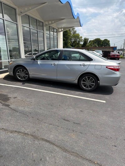 2017 Toyota Camry SE