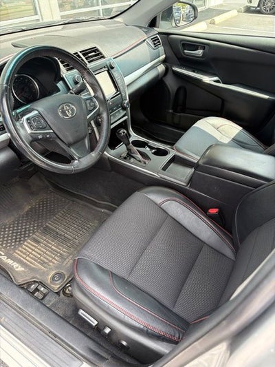 2017 Toyota Camry SE