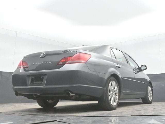 2010 Toyota Avalon XLS