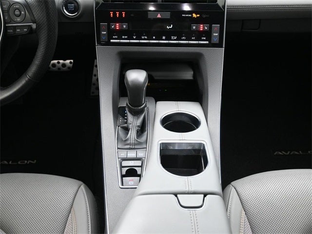 2019 Toyota Avalon Touring