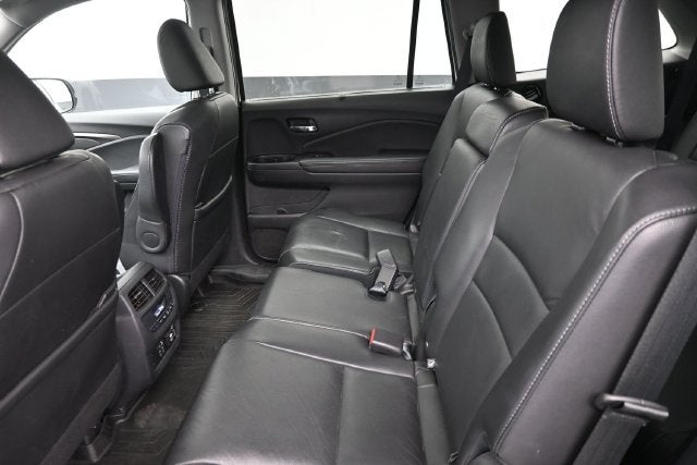 2019 Honda Pilot EX-L w/Navigation and Rear Entertainment System