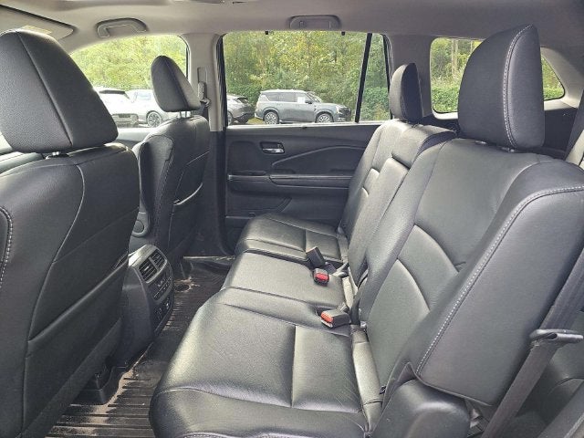 2019 Honda Pilot EX-L w/Navigation and Rear Entertainment System