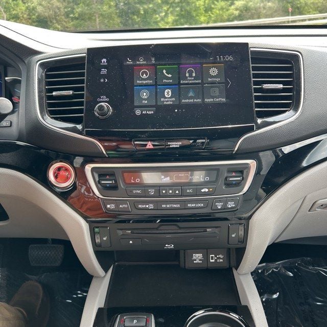 2022 Honda Pilot Touring 7 Passenger