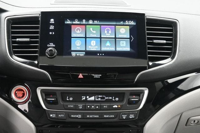 2022 Honda Pilot Touring 7 Passenger