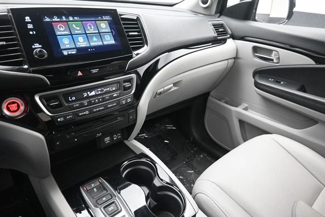 2022 Honda Pilot Touring 7 Passenger