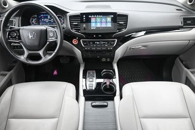 2022 Honda Pilot Touring 8 Passenger