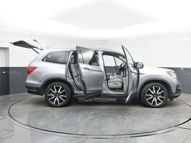 2022 Honda Pilot Touring 8 Passenger