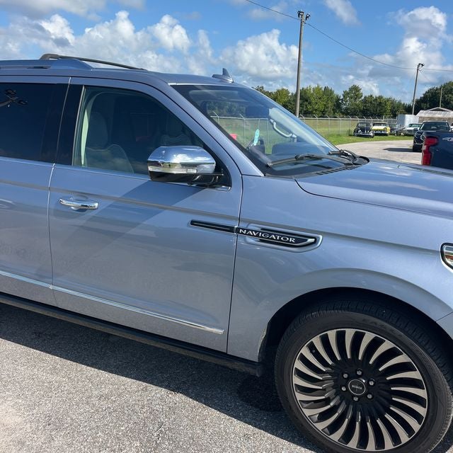 2018 Lincoln Navigator Black Label