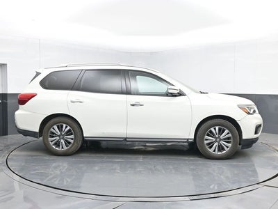 2019 Nissan Pathfinder SL