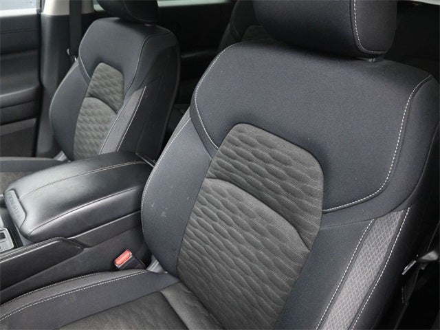 2024 Nissan Pathfinder S