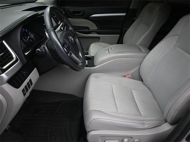 2015 Toyota Highlander LE Plus V6