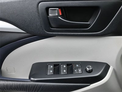 2015 Toyota Highlander LE Plus V6