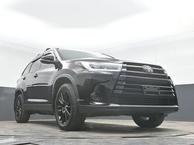 2019 Toyota Highlander SE