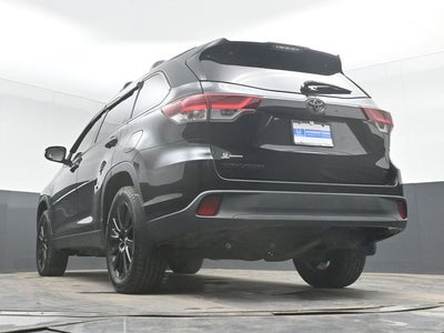 2019 Toyota Highlander SE